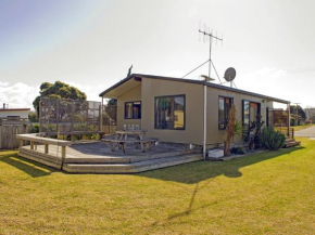 Korolevu Beach House - Whangamata Holiday Home